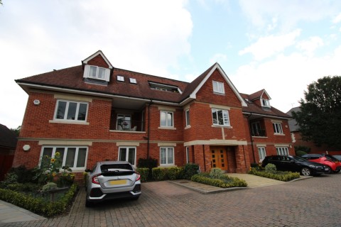 View Full Details for Wray Park Road, Reigate, Surrey